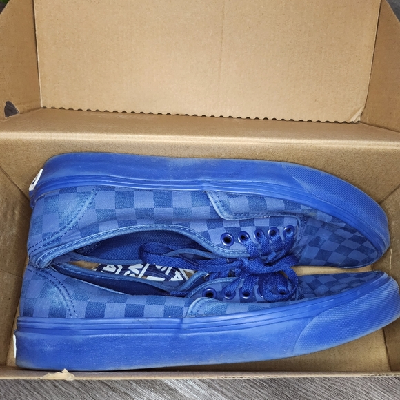 Checkered Vans - Picture 3 of 5